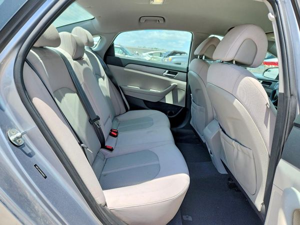 2017 HYUNDAI SONATA SE, Eco