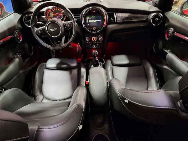 2015 MINI COOPER