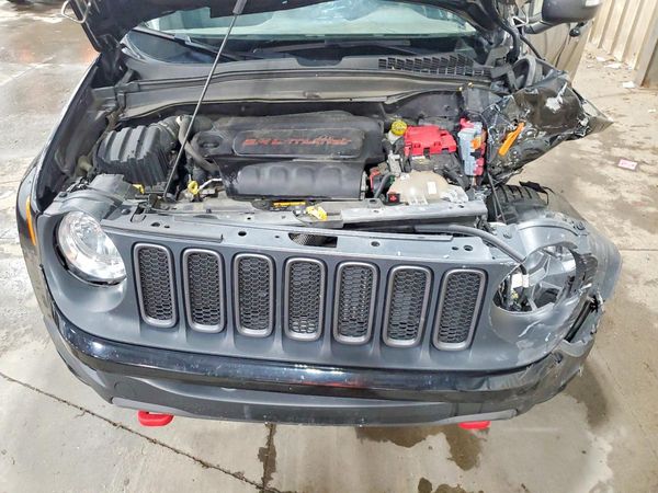 2018 JEEP RENEGADE Trailhawk