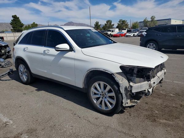 2021 MERCEDES-BENZ GLC GLC300