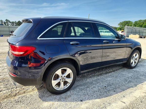 2017 MERCEDES-BENZ GLC GLC300 Base-4M
