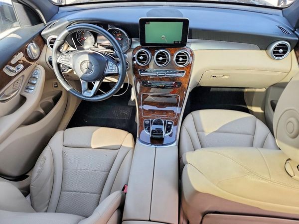 2017 MERCEDES-BENZ GLC GLC300 Base-4M