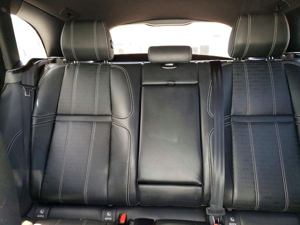 2018 LAND ROVER RANGE ROVER VELAR R-Dynamic HSE
