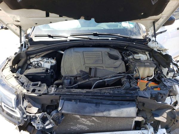 2018 LAND ROVER RANGE ROVER VELAR R-Dynamic HSE