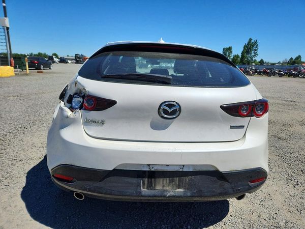 2020 MAZDA 3