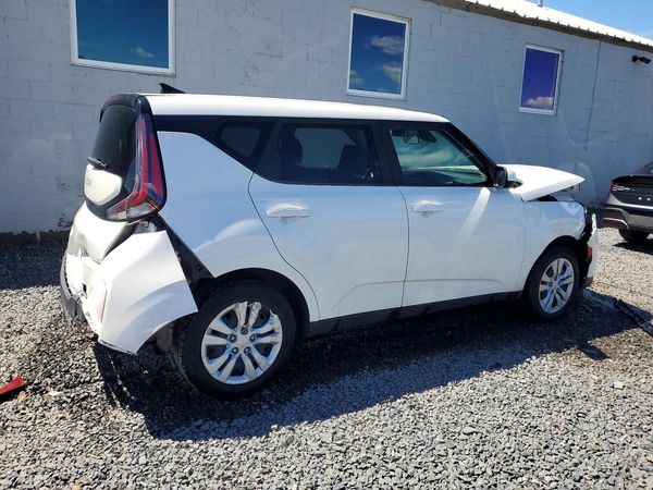 2023 KIA SOUL LX, S
