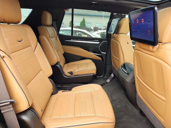 2025 CADILLAC ESCALADE