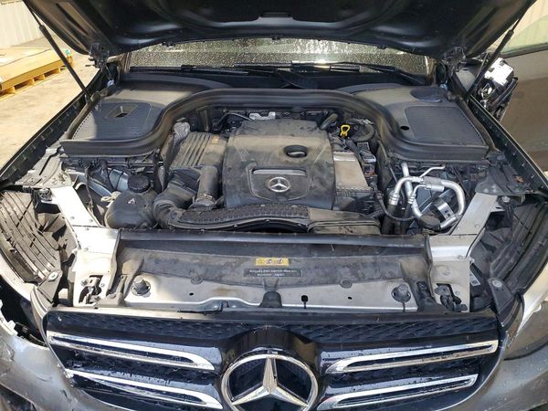 2019 MERCEDES-BENZ GLC GLC 300-4M