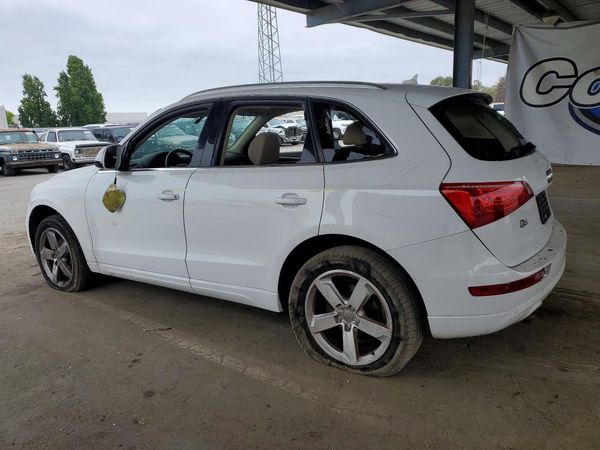 2012 AUDI Q5 Premium Plus