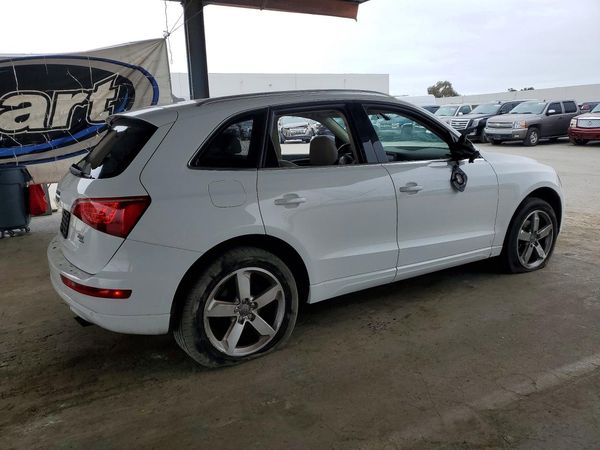 2012 AUDI Q5 Premium Plus