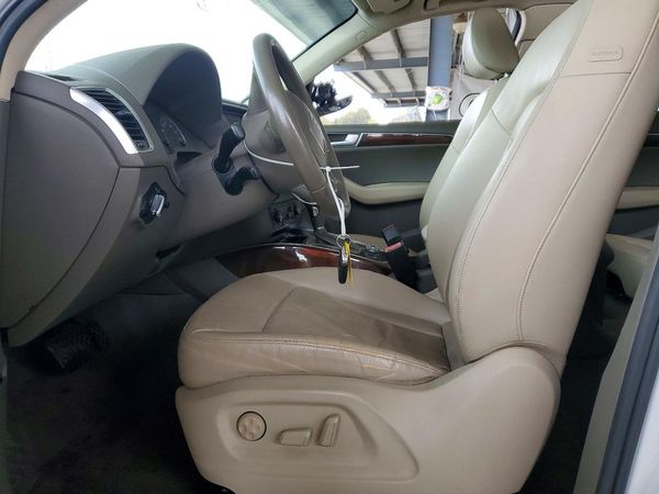 2012 AUDI Q5 Premium Plus