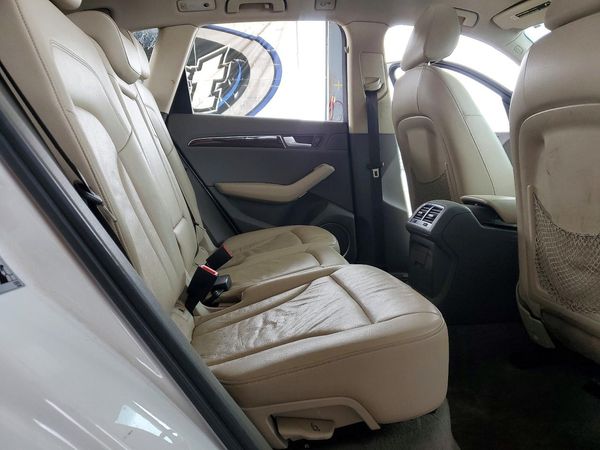 2012 AUDI Q5 Premium Plus