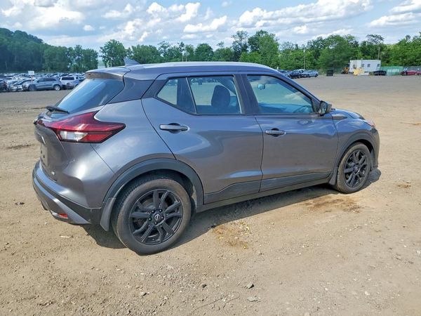 2022 NISSAN KICKS SV