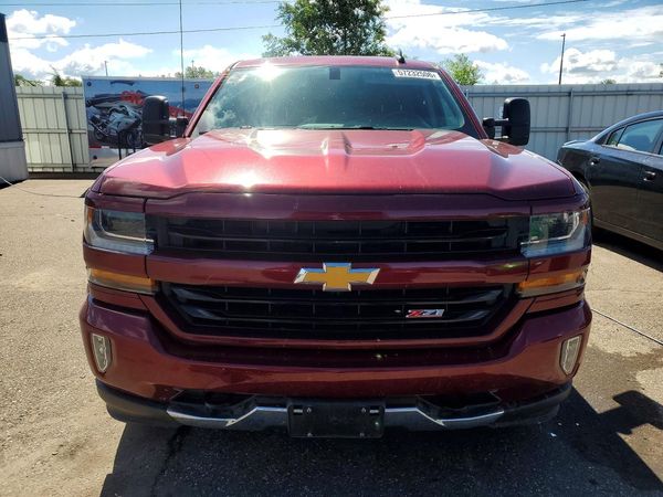 2017 CHEVROLET SILVERADO LT