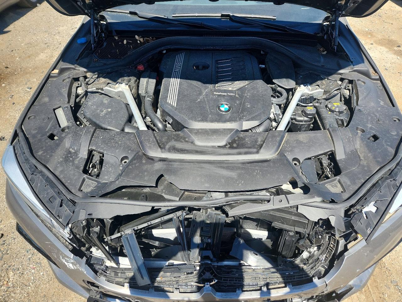 2021 BMW 740 xDrive
