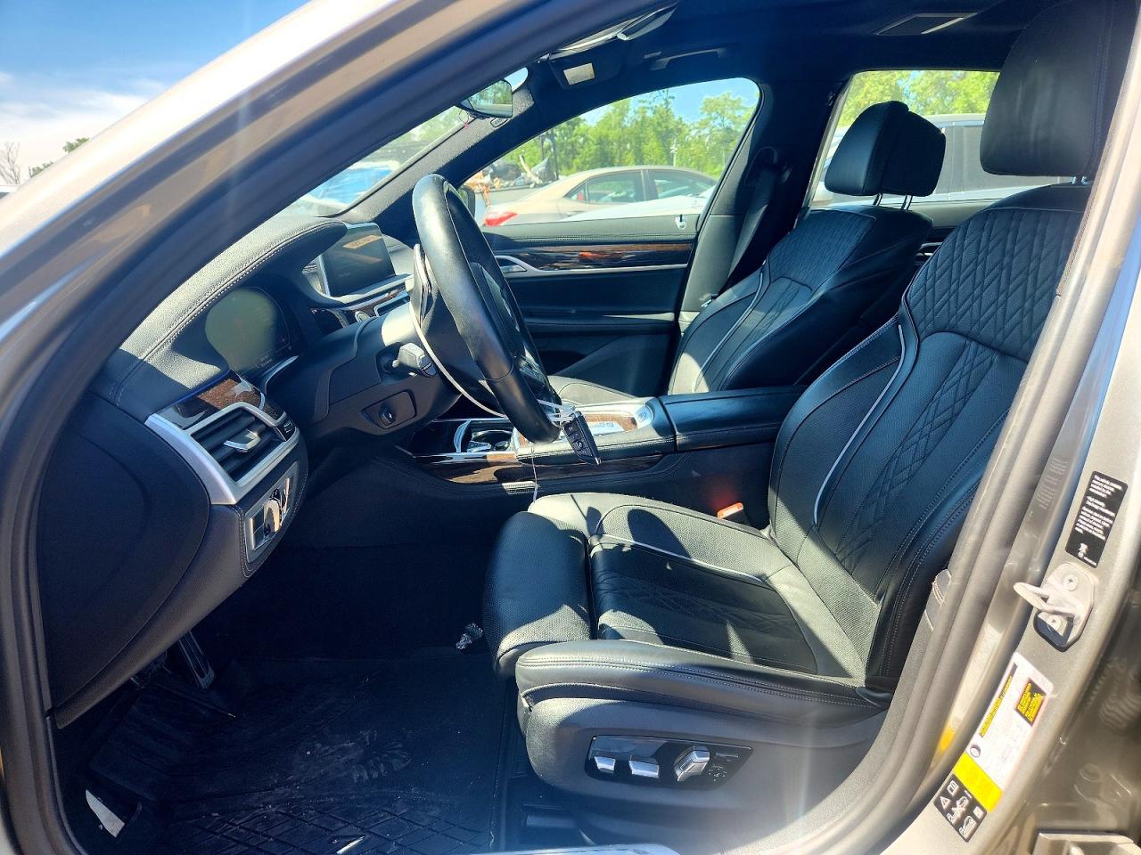 2021 BMW 740 xDrive