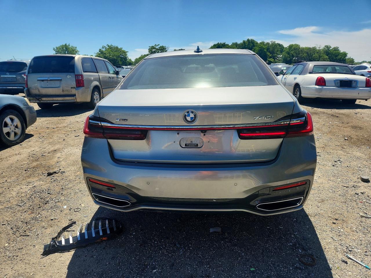 2021 BMW 740 xDrive