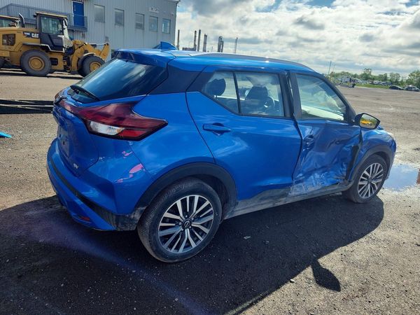 2024 NISSAN KICKS