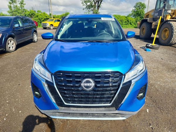 2024 NISSAN KICKS