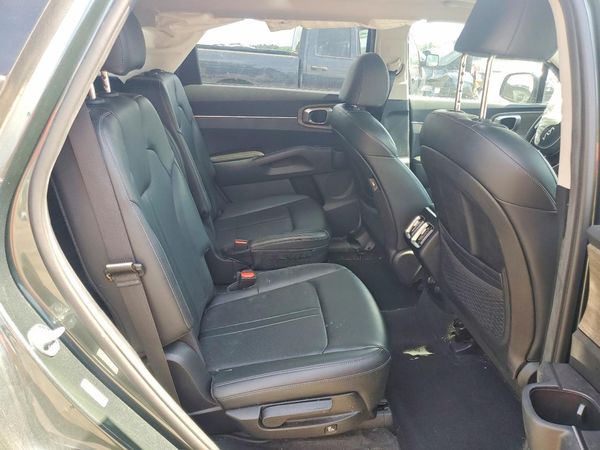 2023 KIA SORENTO EX