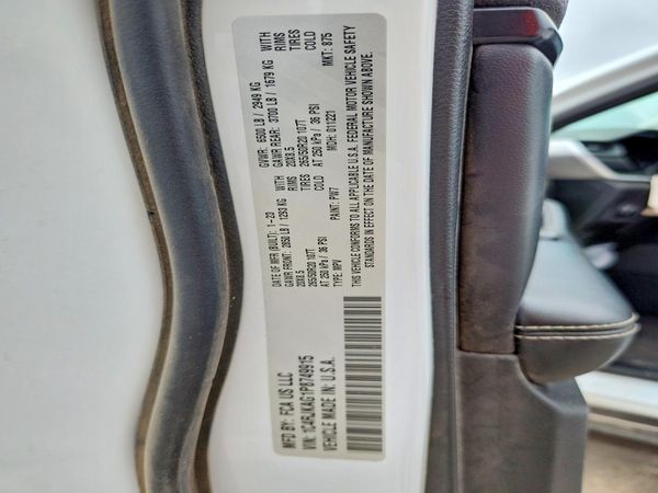 2023 JEEP GRAND CHEROKEE Laredo, Altitude