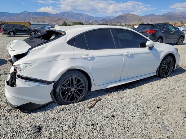 2026 TOYOTA CAMRY