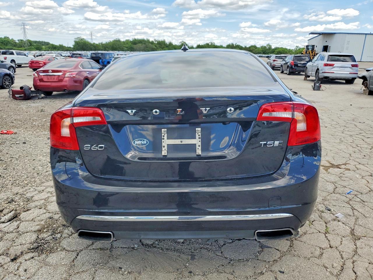 2018 VOLVO S60 Platinum