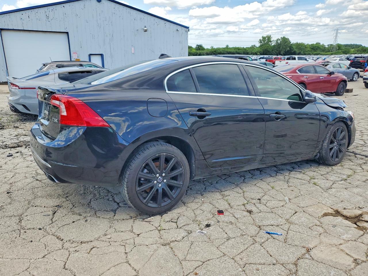 2018 VOLVO S60 Platinum