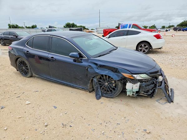 2021 TOYOTA CAMRY XSE — Passenger 3/4