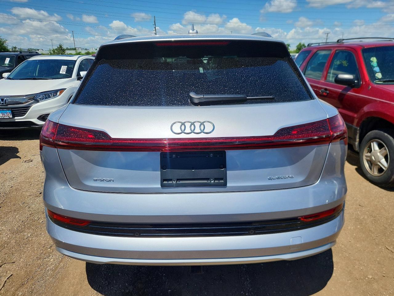 2022 AUDI E-TRON quattro Premium Plus