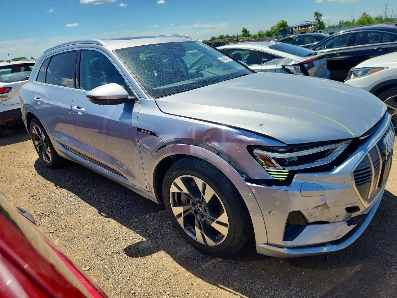 2022 AUDI E-TRON quattro Premium Plus