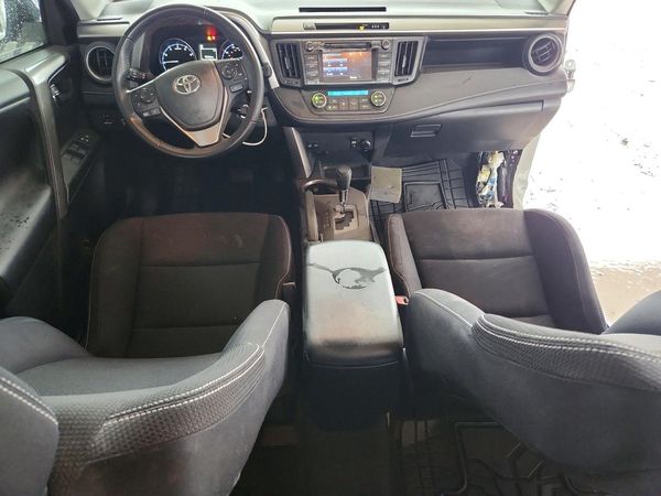 2017 TOYOTA RAV4 XLE
