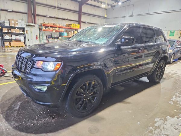 2018 JEEP GRAND CHEROKEE LAREDO 4X2
