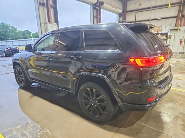 2018 JEEP GRAND CHEROKEE LAREDO 4X2