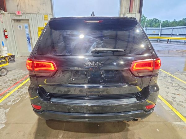 2018 JEEP GRAND CHEROKEE LAREDO 4X2