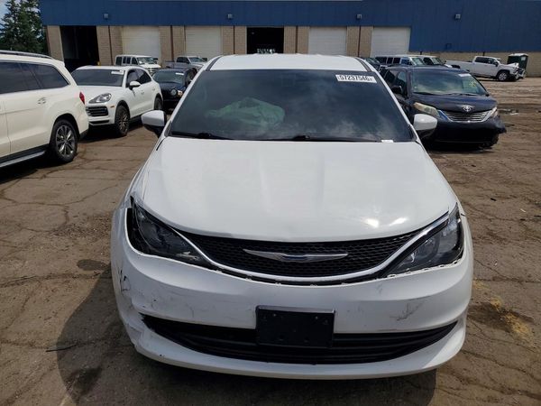 2017 CHRYSLER PACIFICA LX