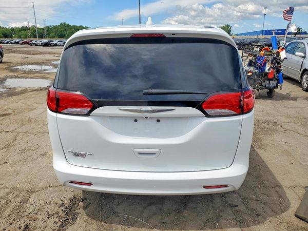 2017 CHRYSLER PACIFICA LX