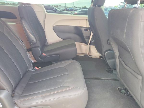 2017 CHRYSLER PACIFICA LX