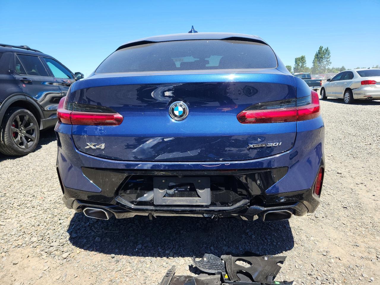 2025 BMW X4 xDrive 30i