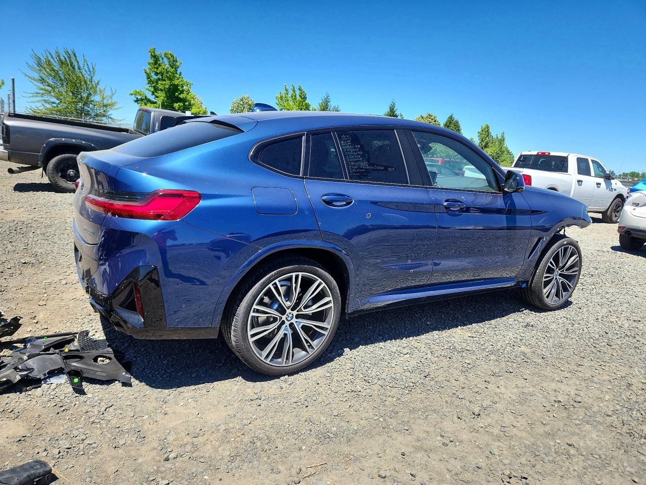 2025 BMW X4 xDrive 30i