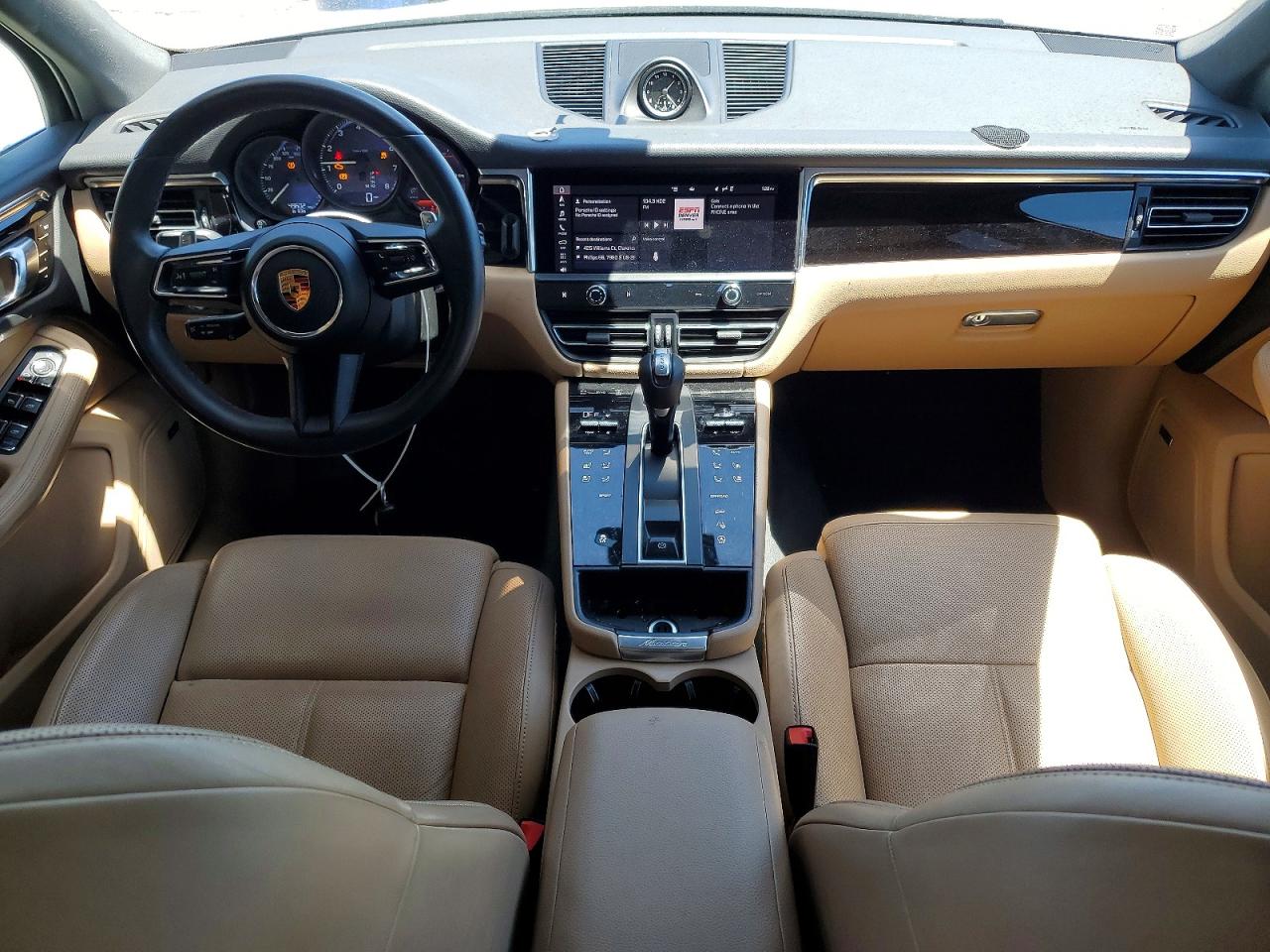 2022 PORSCHE MACAN