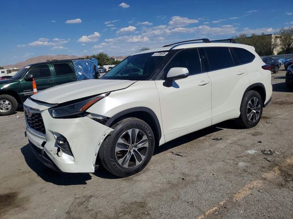 2021 TOYOTA HIGHLANDER