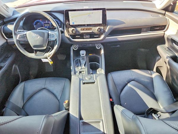 2025 TOYOTA GRAND HIGHLANDER