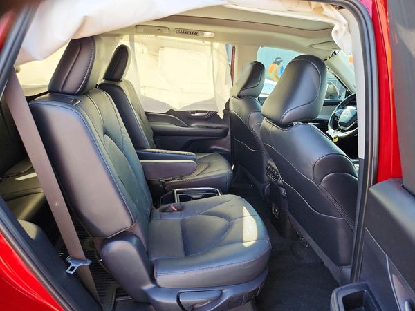2025 TOYOTA GRAND HIGHLANDER