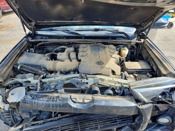 2018 TOYOTA 4RUNNER Ltd/SR5/SR5 Premium