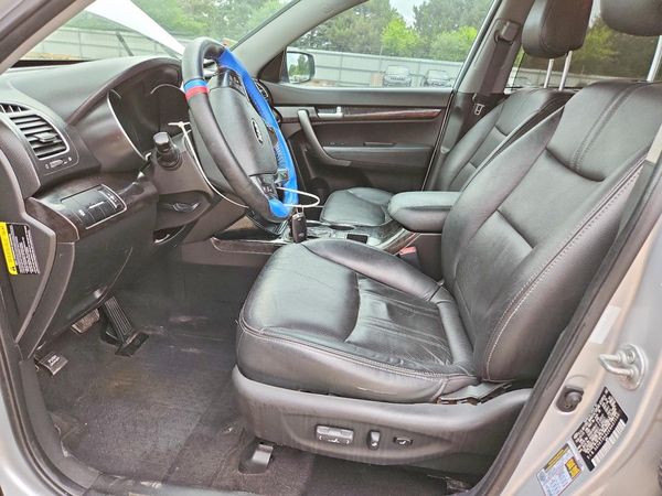 2014 KIA SORENTO Base/ LX