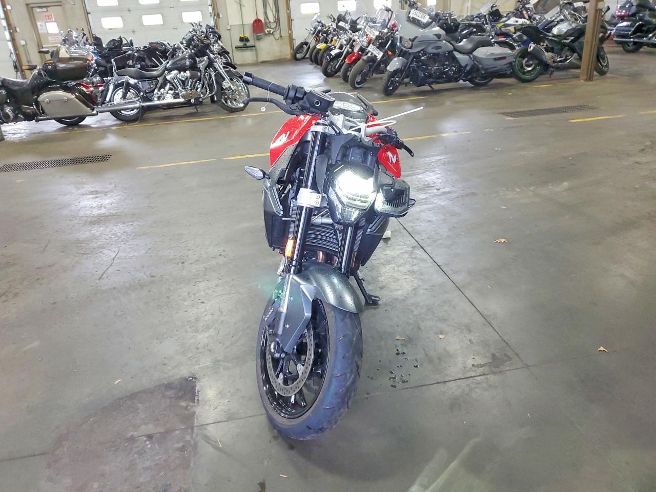 2024 BMW F 900