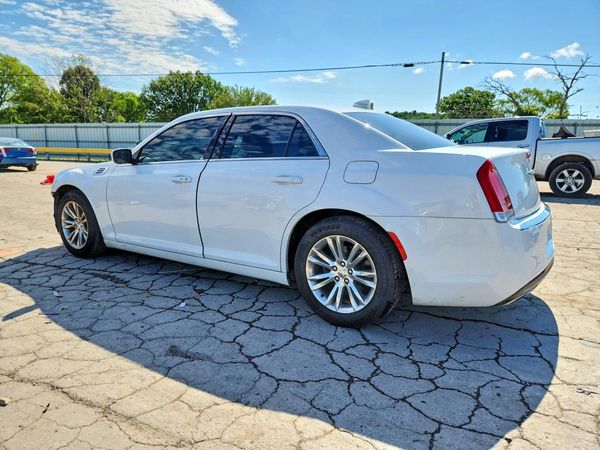 2017 CHRYSLER 300