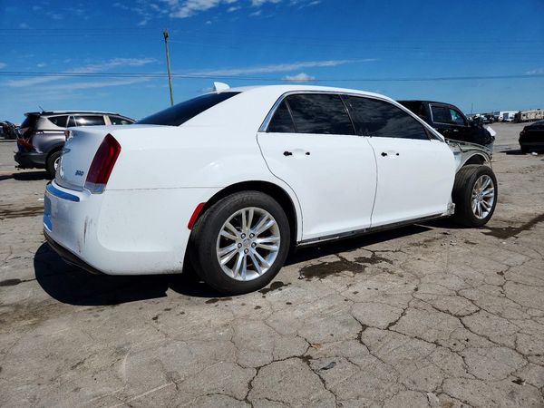 2017 CHRYSLER 300