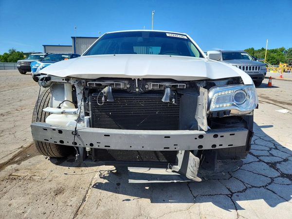 2017 CHRYSLER 300